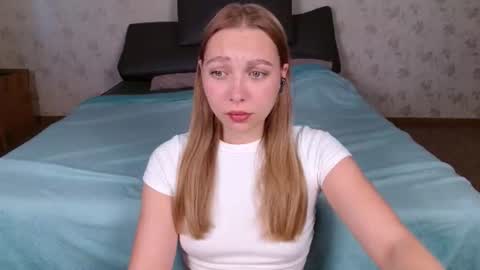 love bella  online show from July 23, 12:46 am