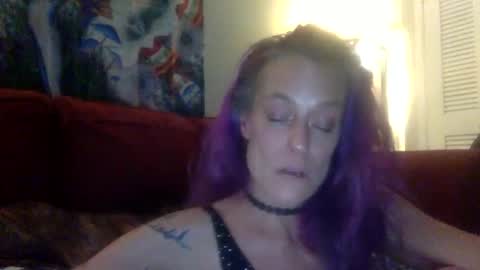 love_blooms online show from March 8, 8:29 am