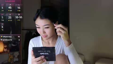 Snapshot of love_peace_here chatting on October 18, 12:48 am hi its me online show from October 18, 12:48 am