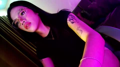 Seren online show from March 18, 9:48 am