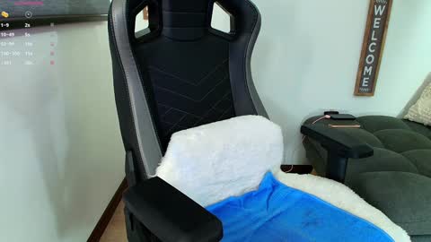 Sharol Leon online show from January 25, 11:32 pm