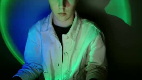 Vivian online show from February 4, 12:09 pm