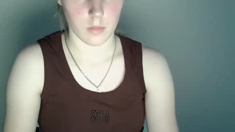 Vivian online show from November 21, 1:53 pm