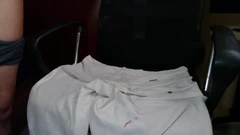 Estiven online show from February 7, 3:24 am