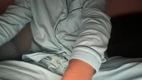 lovecoquin online show from December 14, 8:15 pm