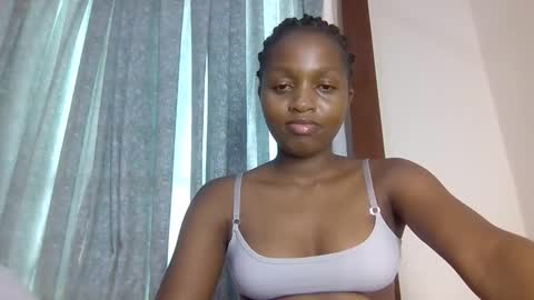 lovelbrownie online show from November 4, 1:12 pm