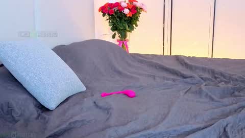 LoveLusik online show from October 23, 10:50 am