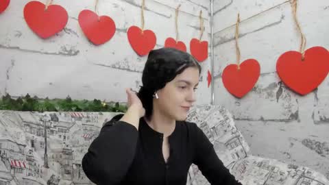 lovely__audrey online show from December 20, 5:47 am