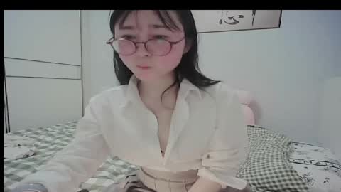 DANA KIM online show from May 11, 4:04 pm