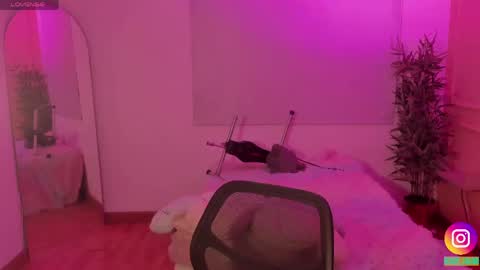 Emma online show from May 7, 1:29 pm