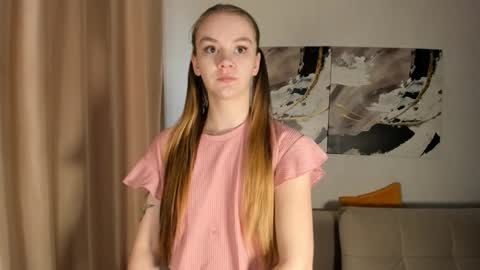 lovelygracee online show from October 12, 1:04 pm