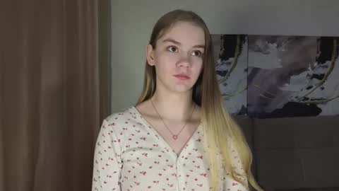 lovelygracee online show from November 5, 1:46 pm