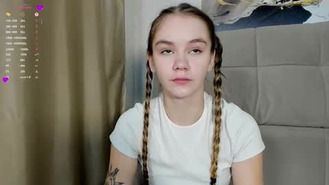 lovelygracee online show from September 13, 6:10 pm