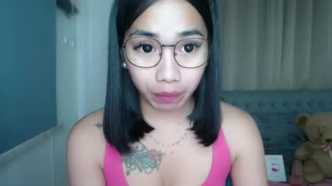 lovelymae18 online show from March 3, 9:00 pm