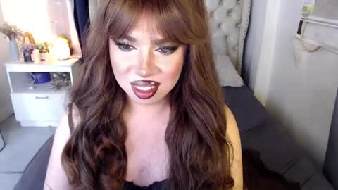 Snapshot of lovelymarie69 chatting on December 3, 6:33 pm Rebeca online show from December 3, 6:33 pm