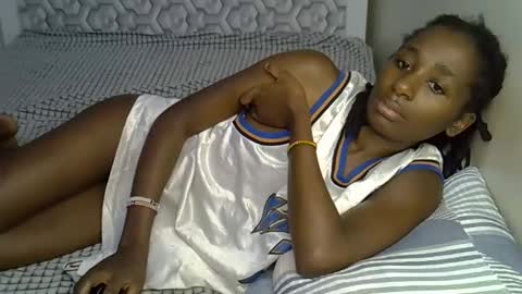 lovelytin online show from October 25, 1:50 am