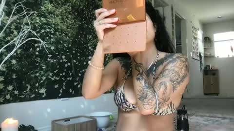 lovelyxmacii online show from July 15, 10:03 pm