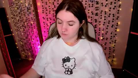 Julia  online show from March 7, 9:53 am