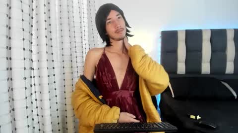 loverisu online show from January 7, 8:36 pm