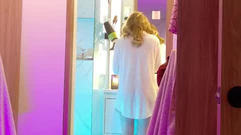 LovesKingdom online show from April 21, 11:39 am