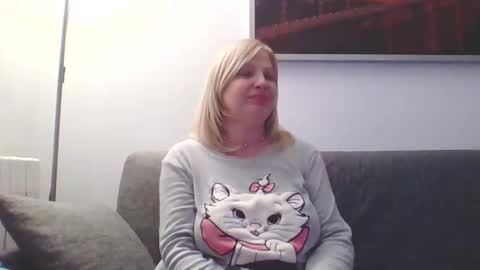 Marlyn online show from January 10, 8:59 pm