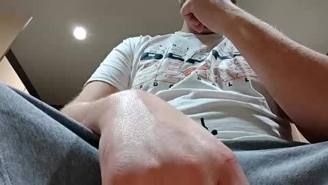 lovestrapons1 online show from May 24, 2:23 pm