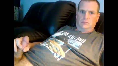 Snapshot of lovetocum37 chatting on October 3, 3:15 am lovetocum37 online show from October 3, 3:15 am