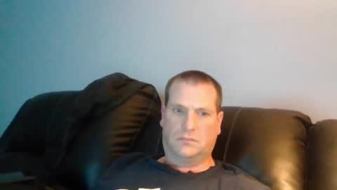 Snapshot of lovetocum37 chatting on February 6, 4:42 am lovetocum37 online show from February 6, 4:42 am