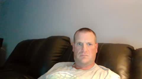 Snapshot of lovetocum37 chatting on September 25, 3:02 am lovetocum37 online show from September 25, 3:02 am