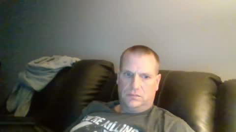 Snapshot of lovetocum37 chatting on March 6, 3:57 am lovetocum37 online show from March 6, 3:57 am