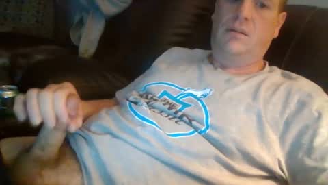 Snapshot of lovetocum37 chatting on February 26, 4:08 am lovetocum37 online show from February 26, 4:08 am