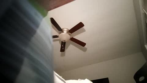 lovetolick51 online show from March 6, 2:51 am