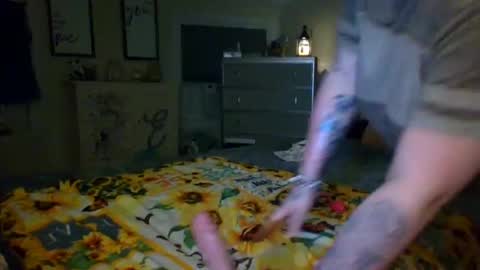 lovetubes101 online show from March 5, 2:03 am