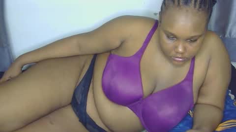 loveytiana online show from April 16, 6:35 am