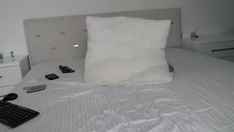 Cristina online show from March 11, 2:07 pm