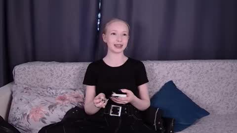 Diane online show from May 7, 8:10 am