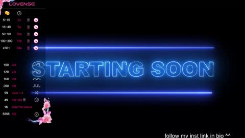 Snapshot of loxy_ chatting on October 19, 7:51 pm Loxy online show from October 19, 7:51 pm
