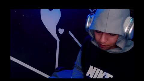 lpysami online show from November 17, 7:44 am