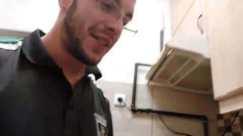 Lshot D online show from March 3, 1:23 pm