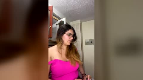 luana_winner online show from May 3, 5:02 am