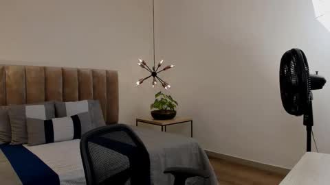 luca_morettii online show from September 12, 12:29 pm