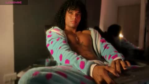   online show from March 12, 3:16 pm