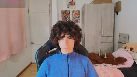 lucas_xo online show from March 9, 1:10 am