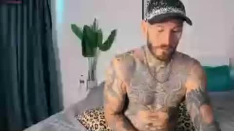 lucasexclusive online show from August 8, 6:12 am