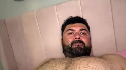 lucasmagana85 online show from April 12, 5:55 am