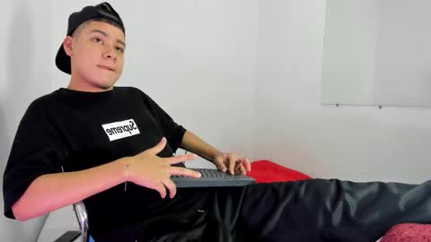 LUCAS TORREZ online show from February 10, 10:46 pm