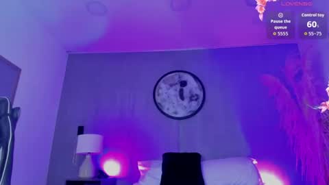 L U C C I A online show from July 24, 2:20 am