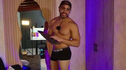 Lucho online show from March 18, 9:53 pm