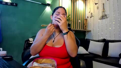 LUCIA online show from October 29, 3:52 am