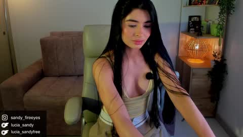 Snapshot of lucia_sandy chatting on September 30, 10:20 pm Lu Intagramsandy fireeyes online show from September 30, 10:20 pm